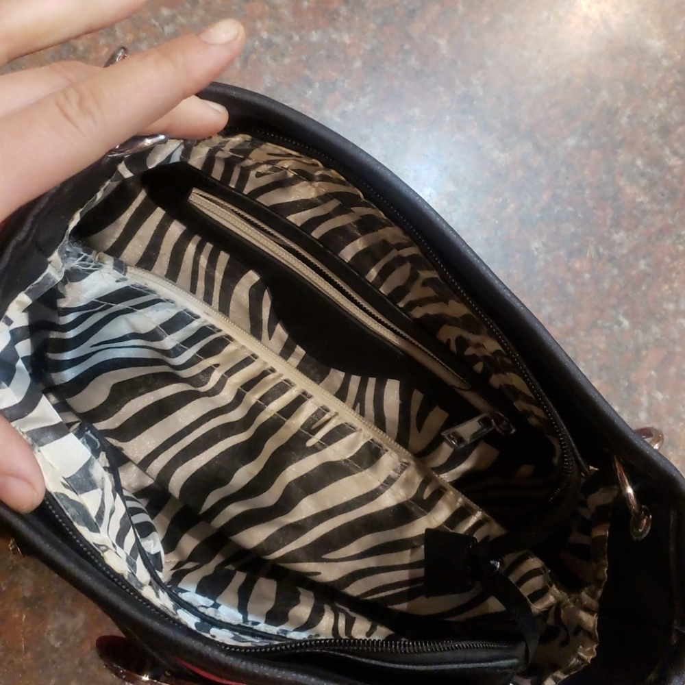 Purse - Picture 2 of 3